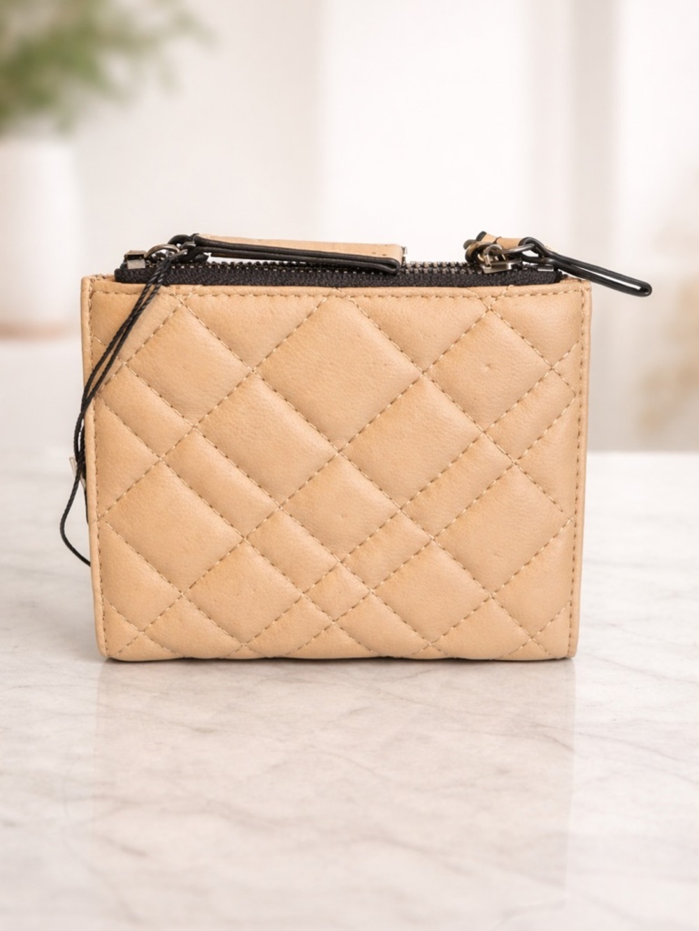Kurt Geiger Diamond Quilted Leather Bifold Wallet - NWT - Picture 2 of 7
